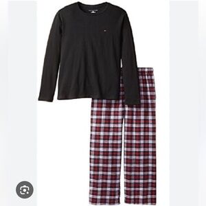 NWOT Tommy Hilfiger Men’s Pajama Set